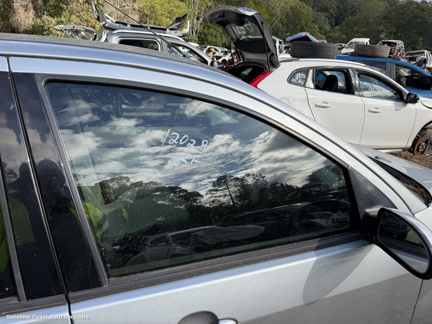 2001-2005 Ford Focus Right Front Door Window