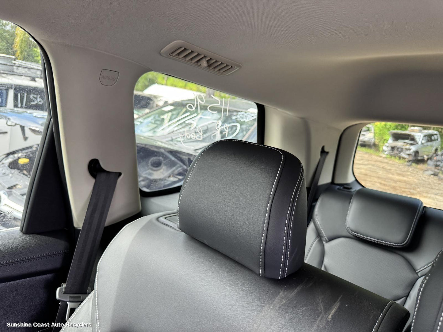 2023 Ldv D90 Headrest