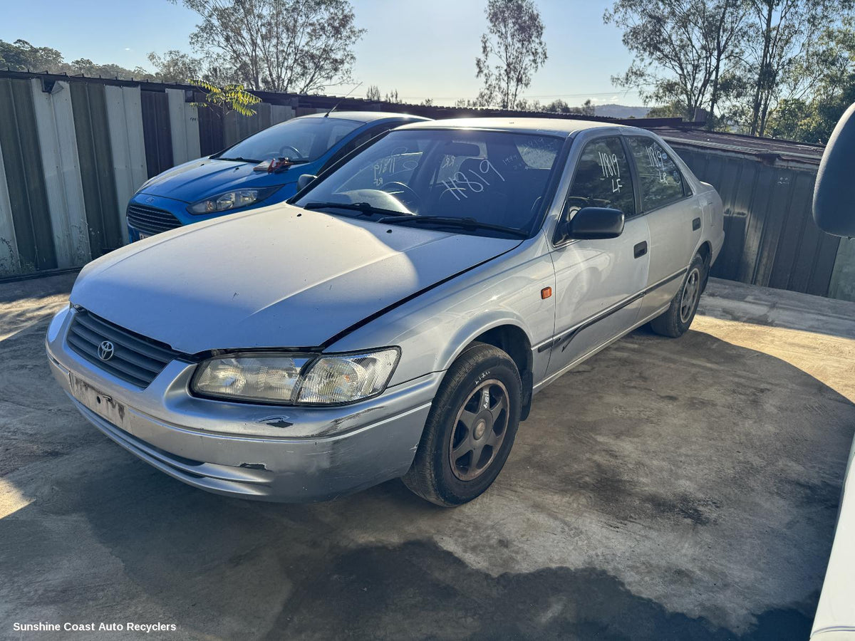 1997-2002 Toyota Camry Bonnet