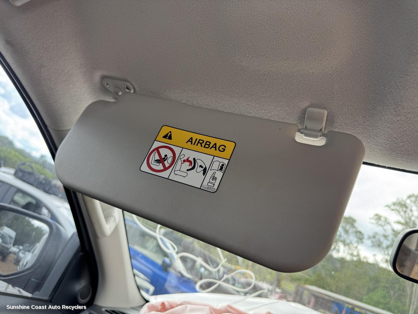 2016 Mitsubishi Triton Sunvisor