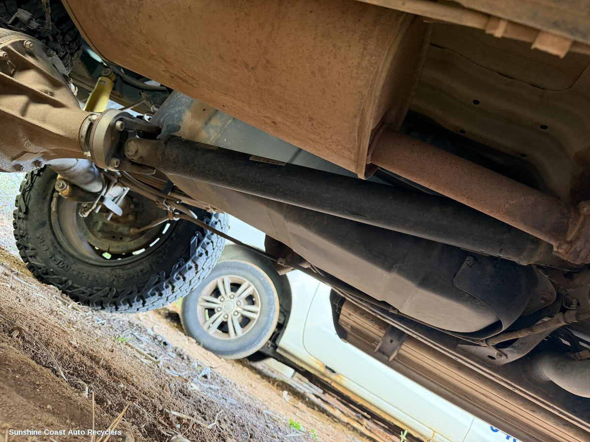 2009-2015 Mitsubishi Triton Rear Drive Shaft