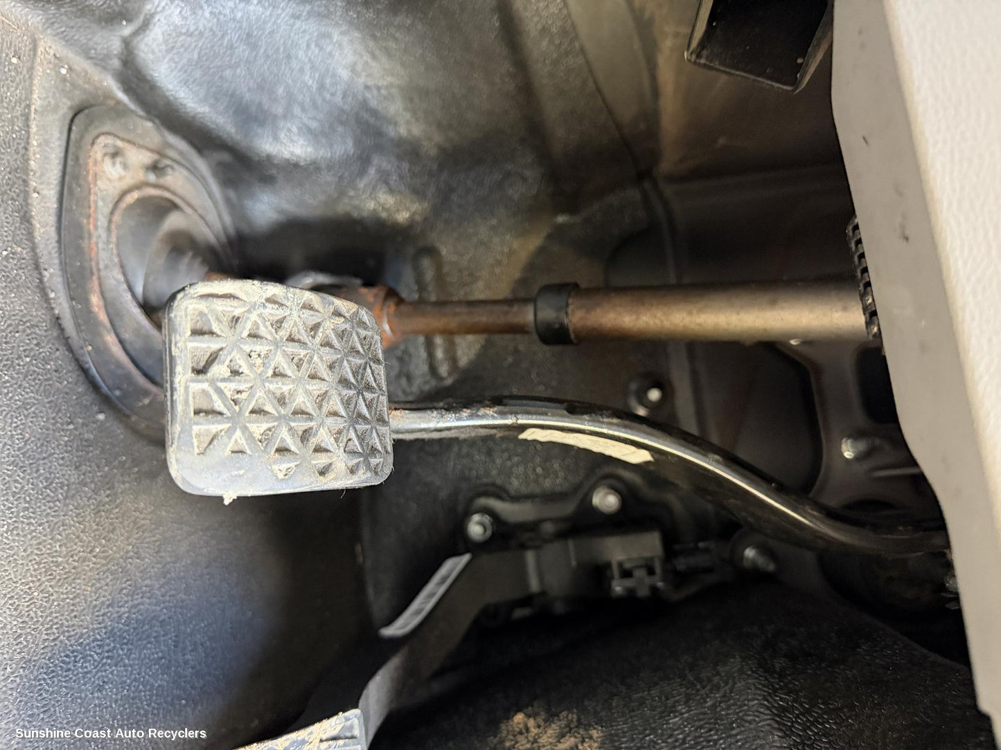 2020-2026 Ldv Deliver 9 Pedal Assembly