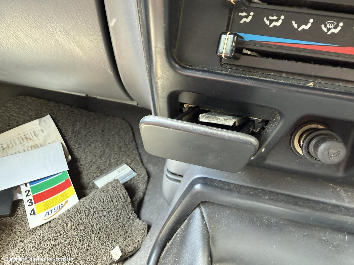 1997-2001 Nissan Navara Ashtray