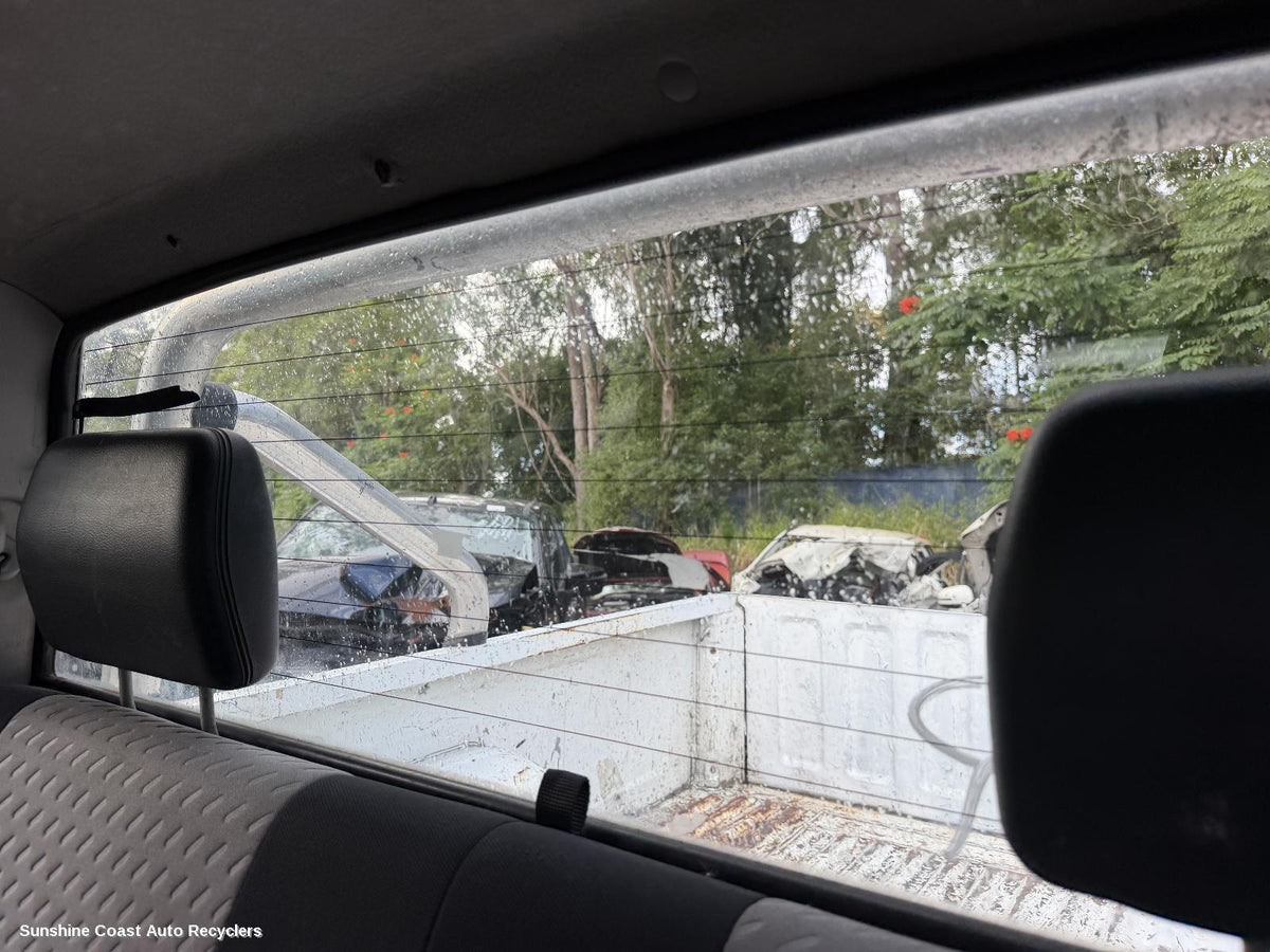 1997-2015 Nissan Navara Rear Tailgate Glass