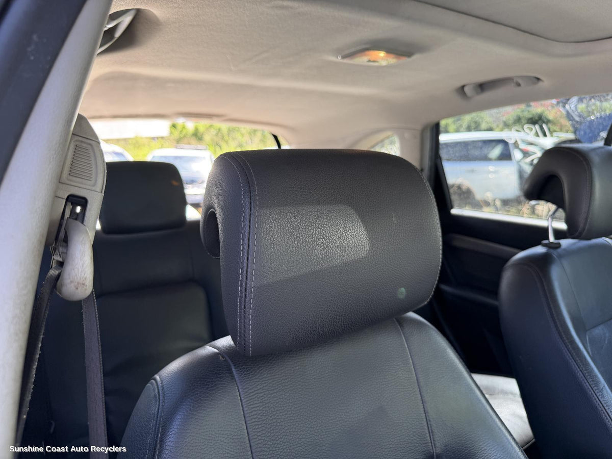 2011-2018 Holden Captiva Headrest
