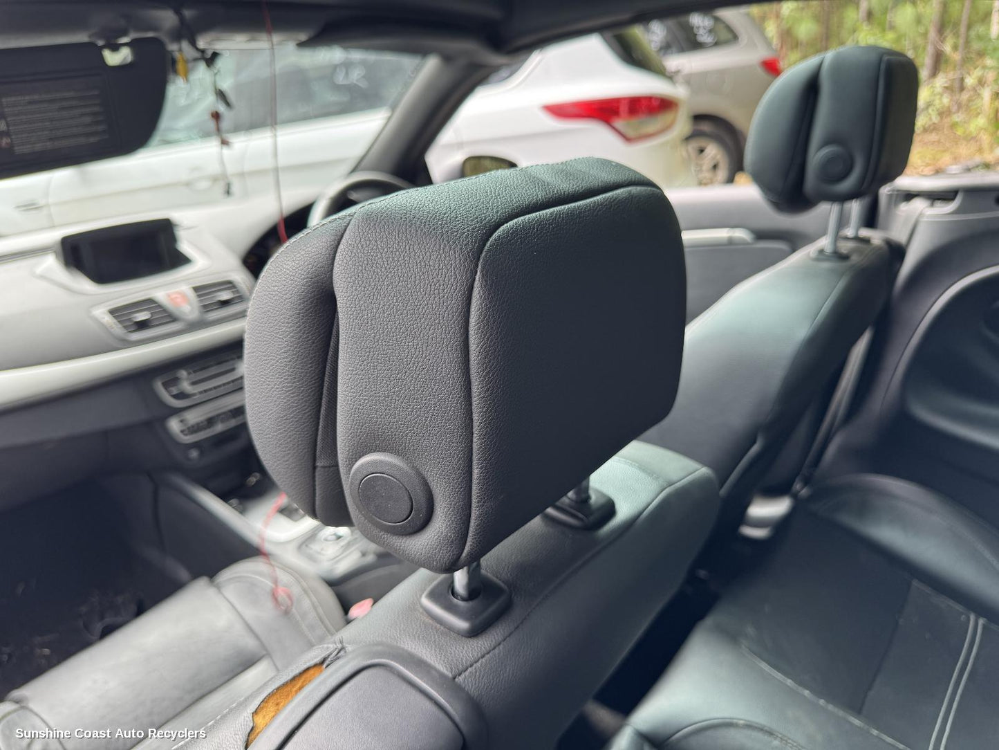 2011 Renault Megane Headrest