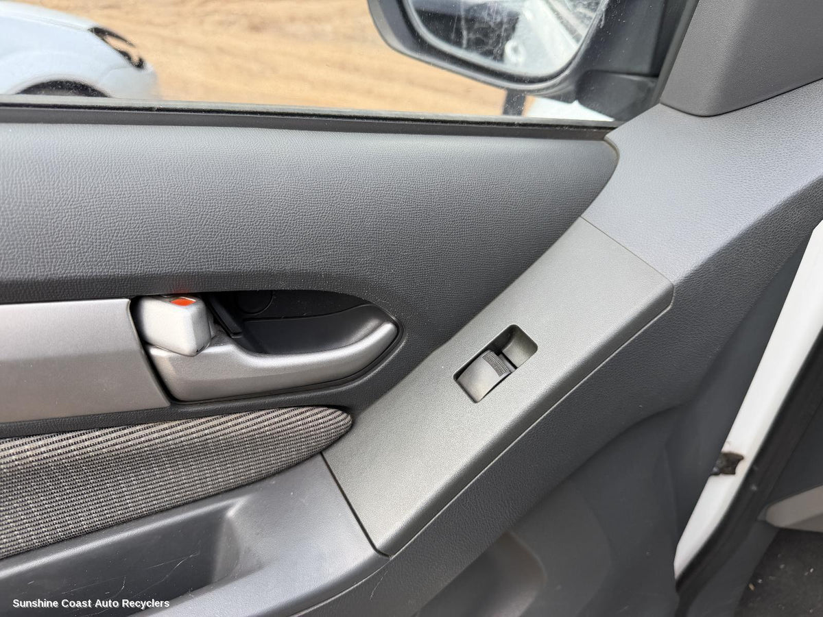 2012-2016 Holden Colorado Pwr Dr Wind Switch