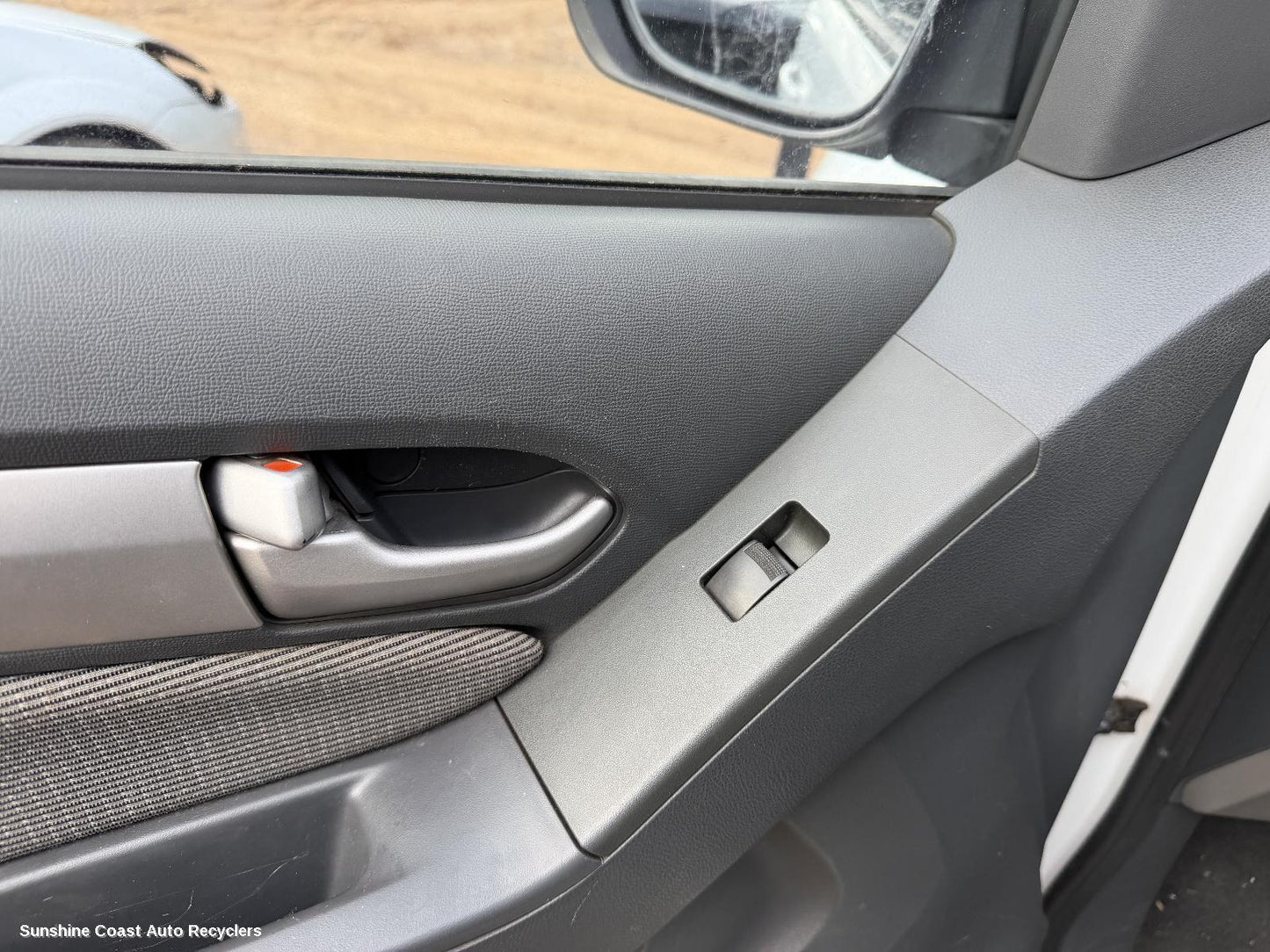 2012-2016 Holden Colorado Pwr Dr Wind Switch