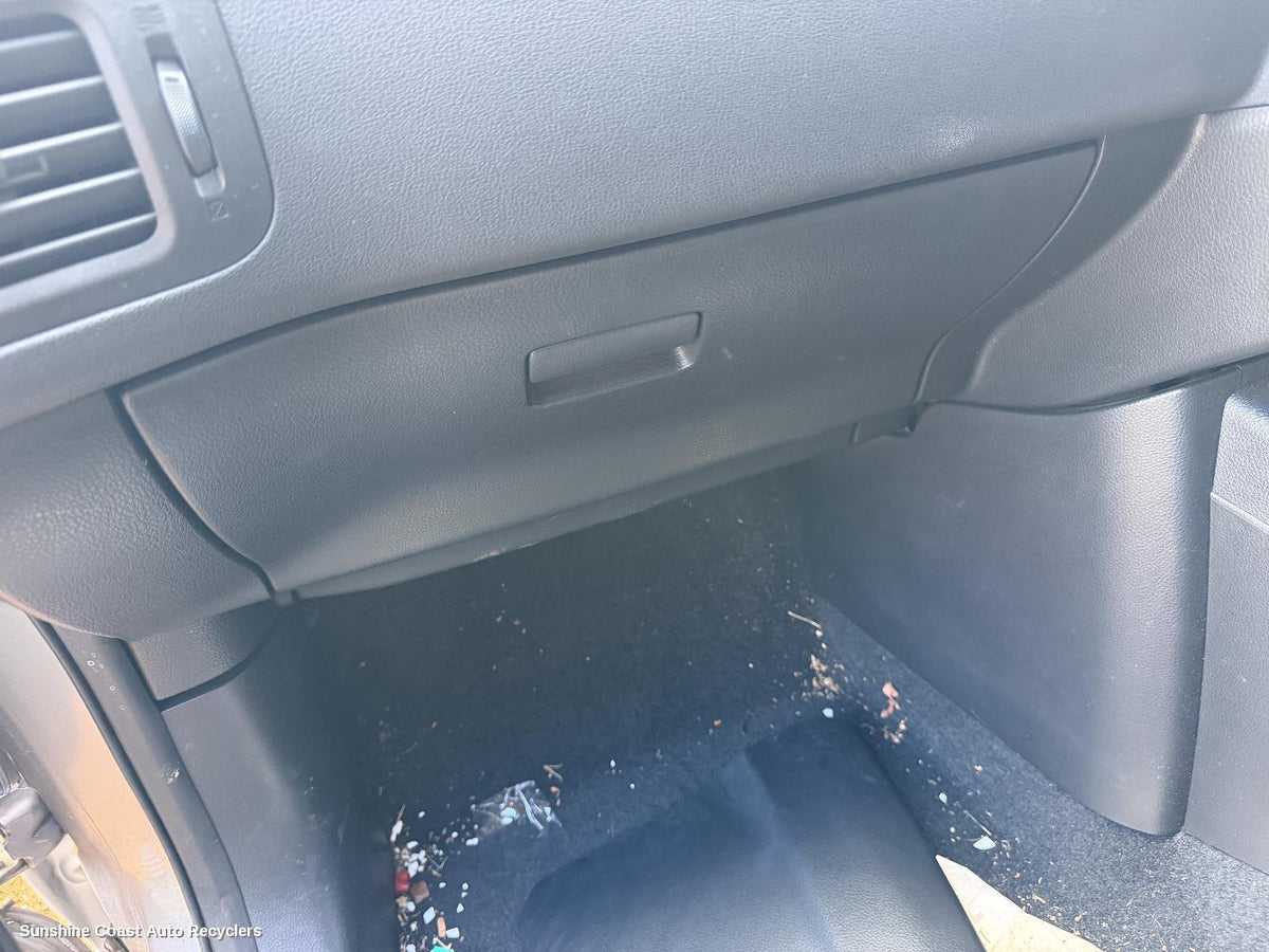 2007-2013 Nissan Xtrail Glove Box