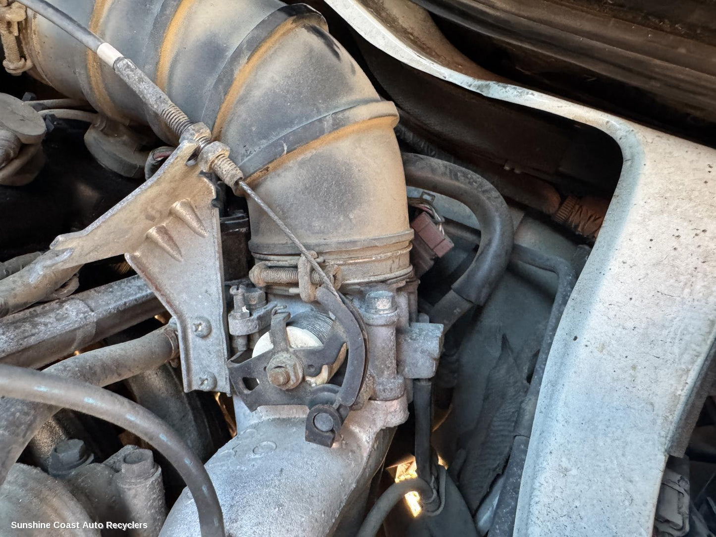 2009 Mitsubishi L300 Throttle Body