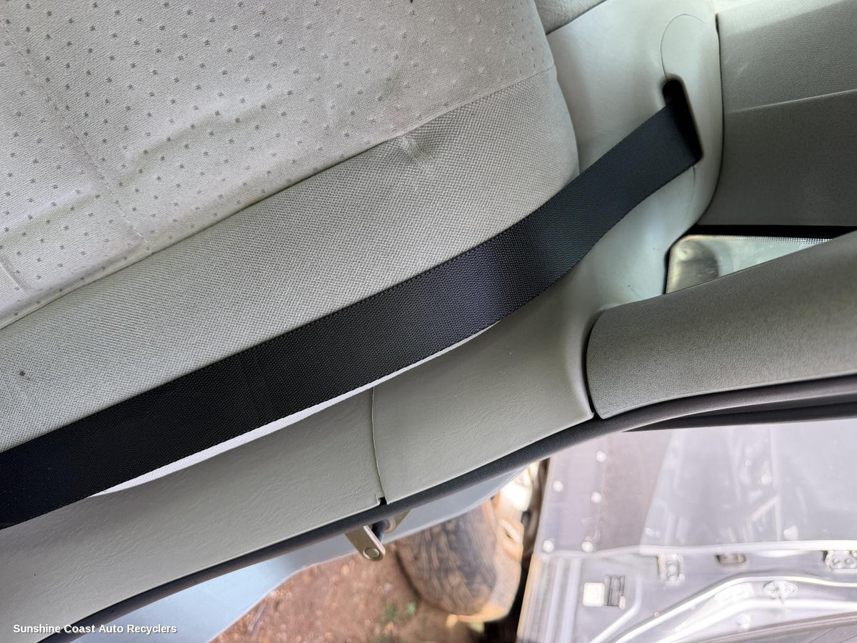 2001-2005 Ford Focus Seatbelt Stalk