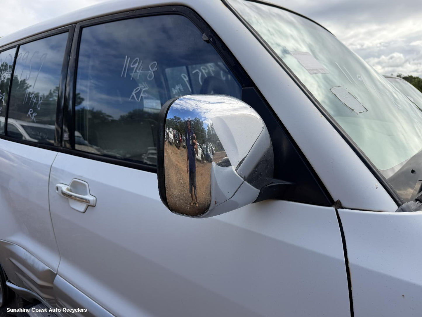 2000-2006 Mitsubishi Pajero Right Door Mirror