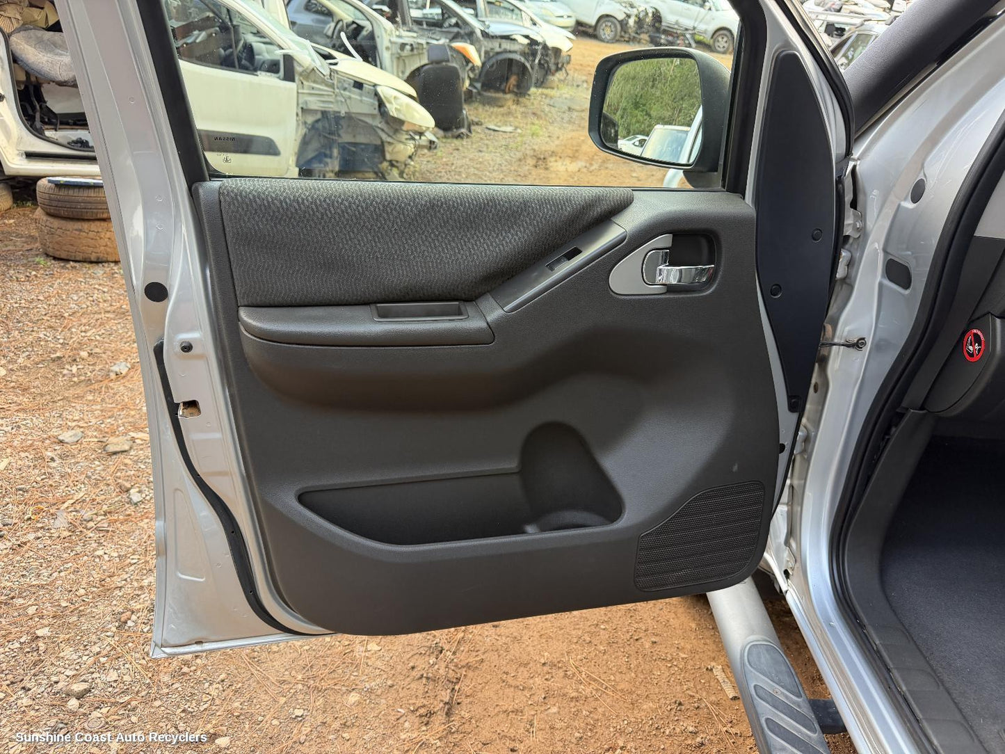 2005-2015 Nissan Navara Door Handle