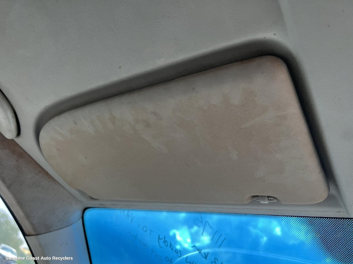 2004-2010 Volkswagen Caddy Sunvisor