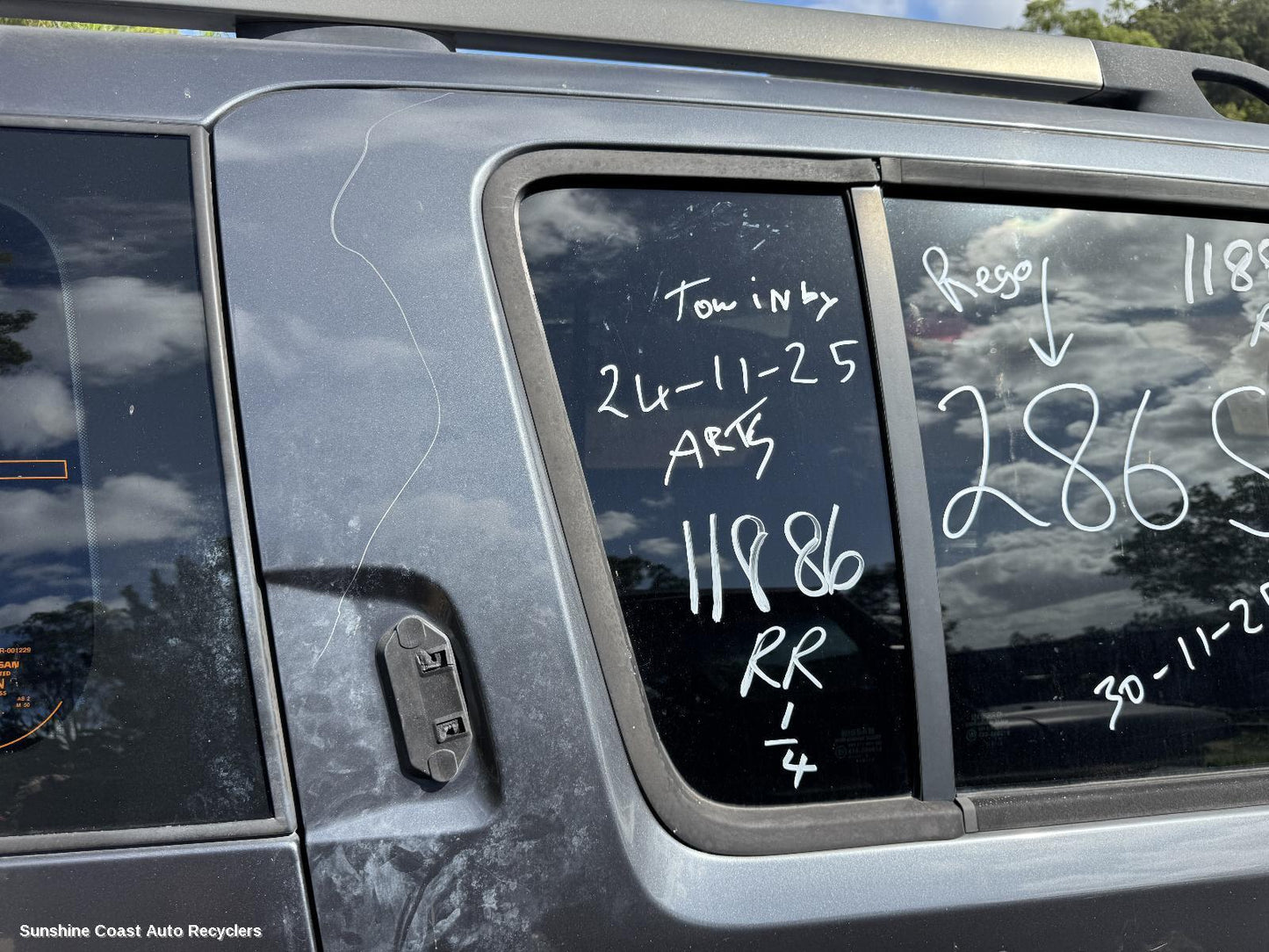 2012 Nissan Pathfinder Right Rear 1 4 Door Glass