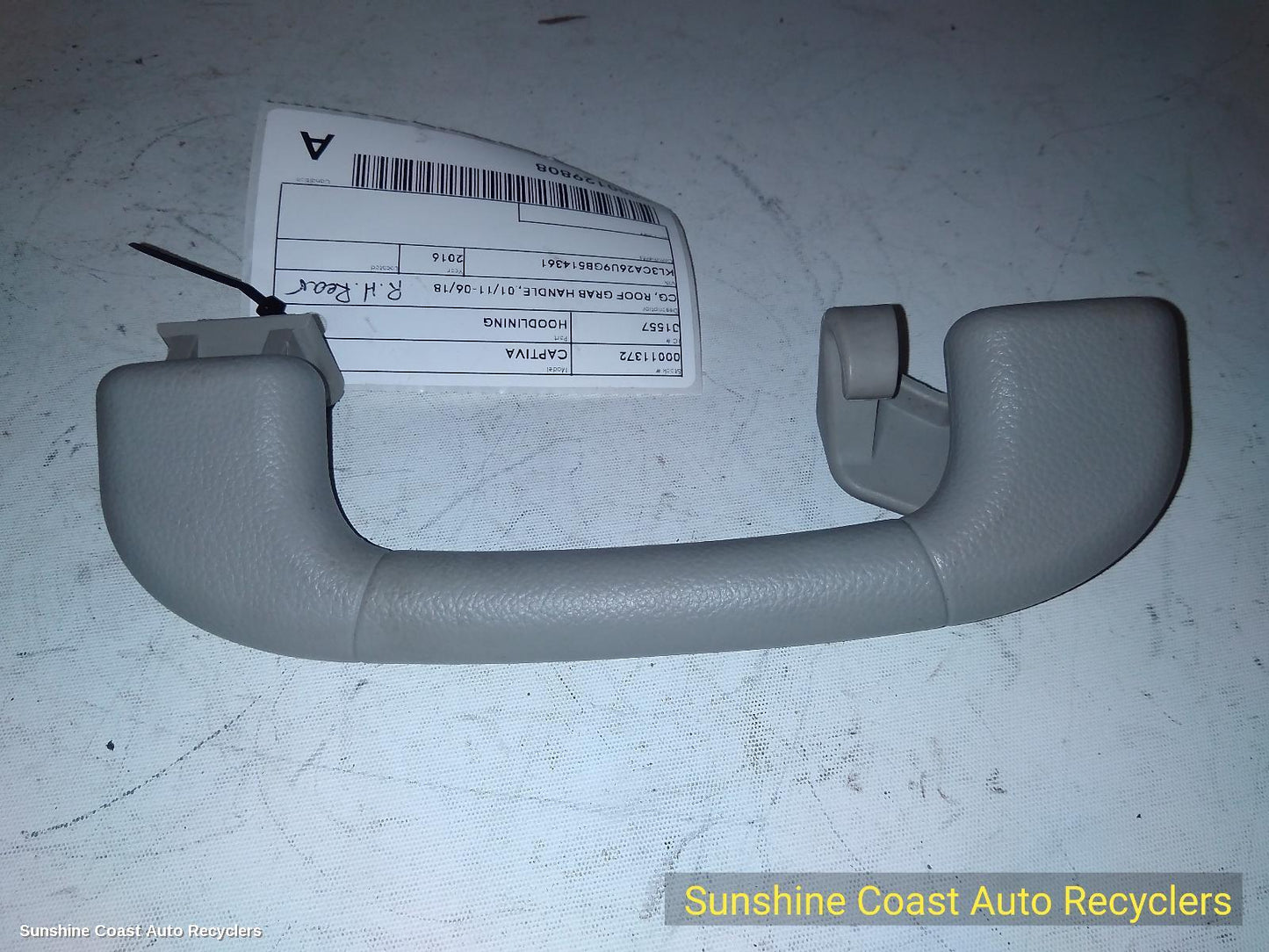 2016 Holden Captiva Hoodlining