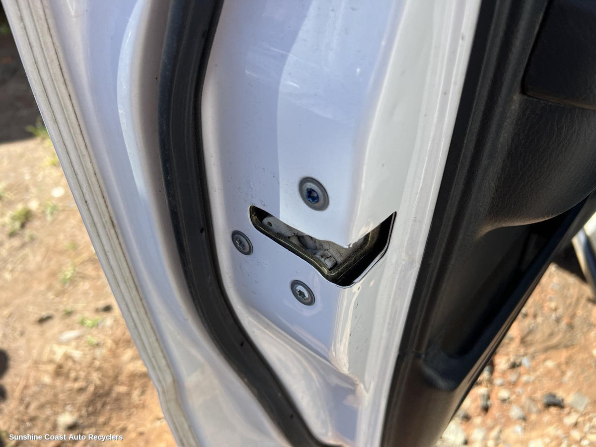 1997-2015 Nissan Navara Door Boot Gate Lock