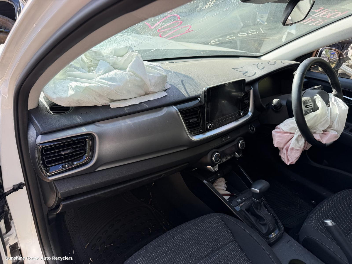 2020-2026 Kia Stonic Glove Box