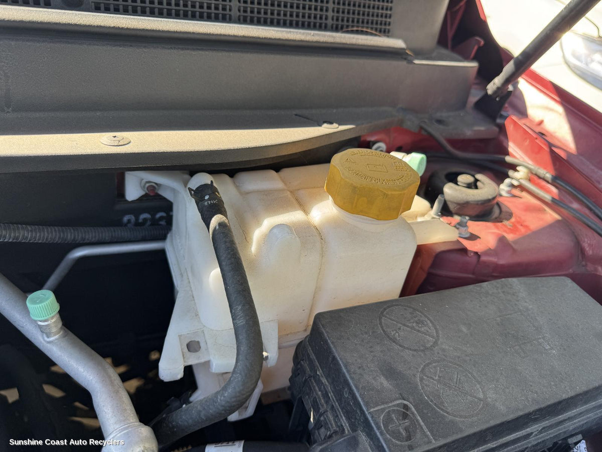 2011-2018 Holden Captiva Overflow Bottle