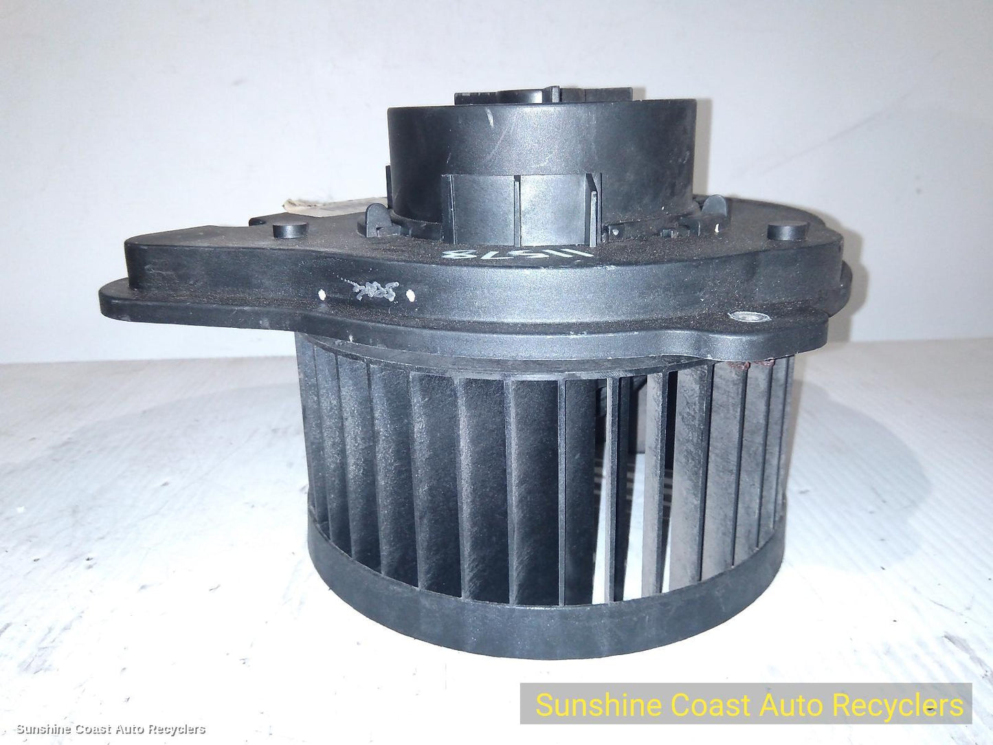 1997 Volvo S70/v70/c70 Heater Fan Motor
