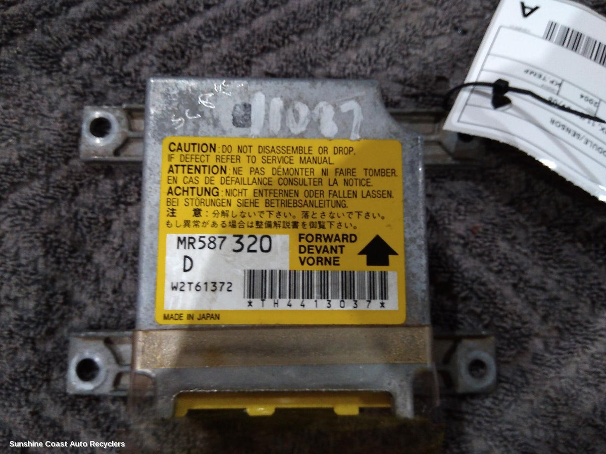 2002-2006 Mitsubishi Pajero Airbag Module Sensor