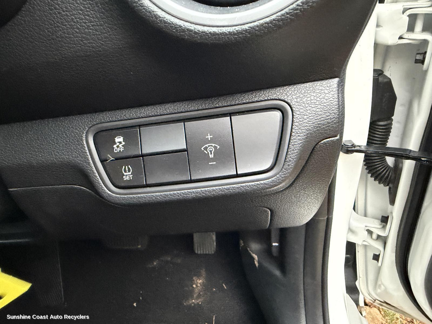 2018-2024 Kia Cerato Misc Switch Relay