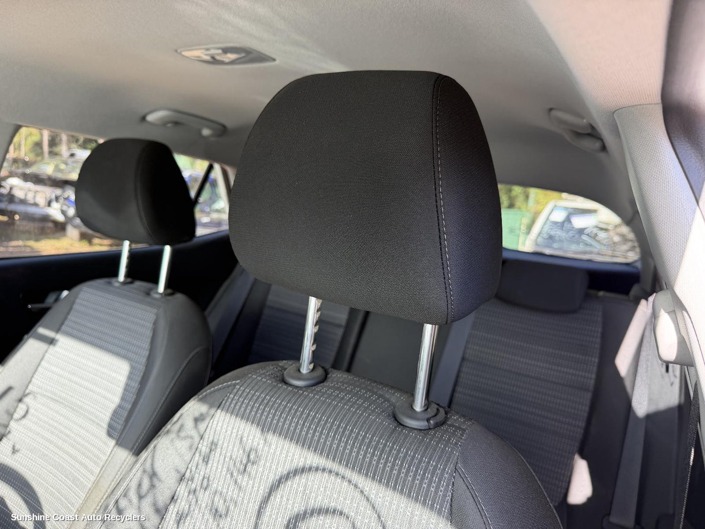 2020-2026 Kia Stonic Headrest