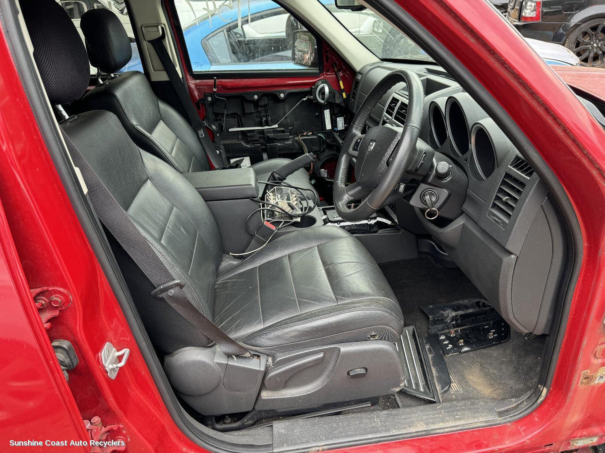 2007-2011 Dodge Nitro Instrument Cluster