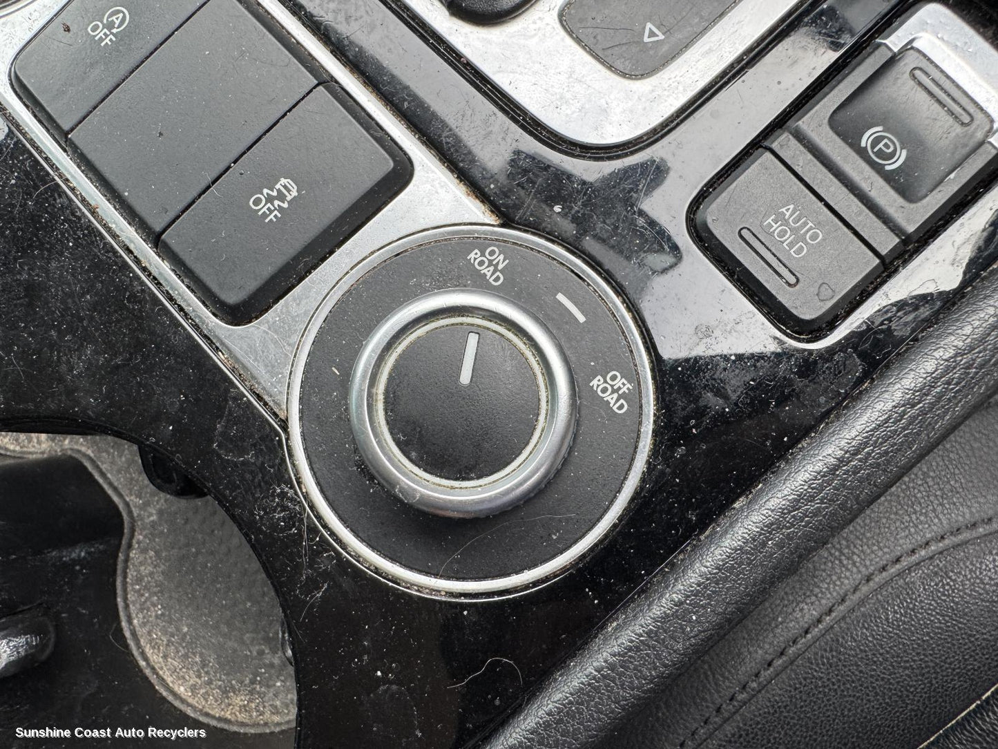 2016 Volkswagen Touareg Misc Switch Relay