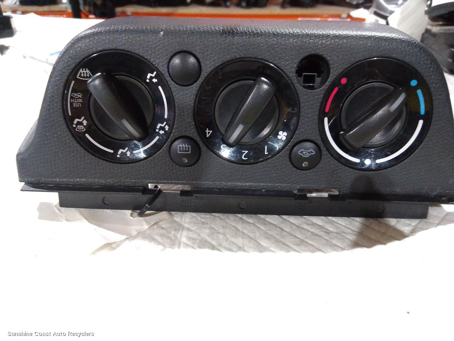 2004-2011 Suzuki Swift Heater Ac Controls
