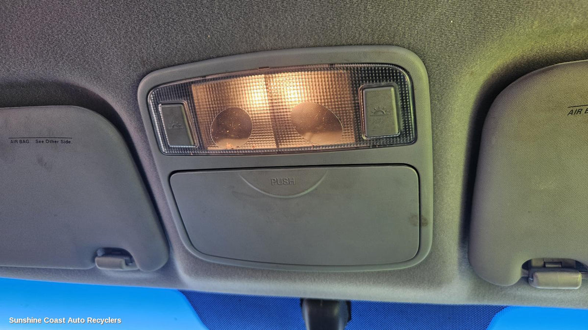2000-2003 Hyundai Elantra Courtesy Light