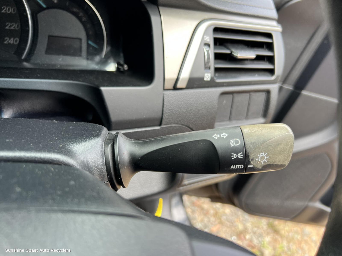 2012-2017 Toyota Aurion Combination Switch