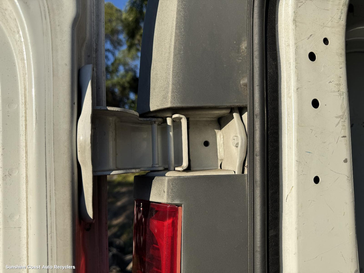 2013 Renault Trafic Bootlid Tgate Hinge