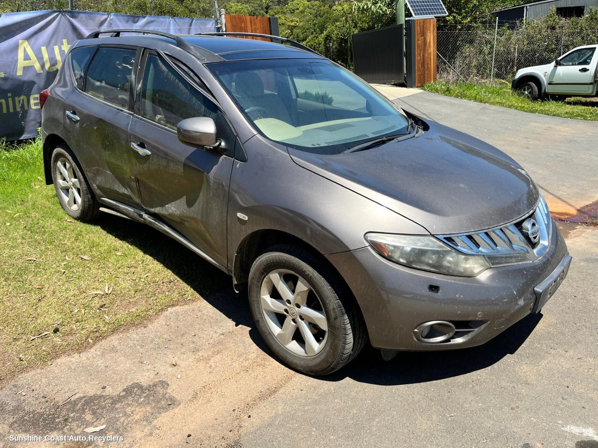 2008-2015 Nissan Murano Right Guard