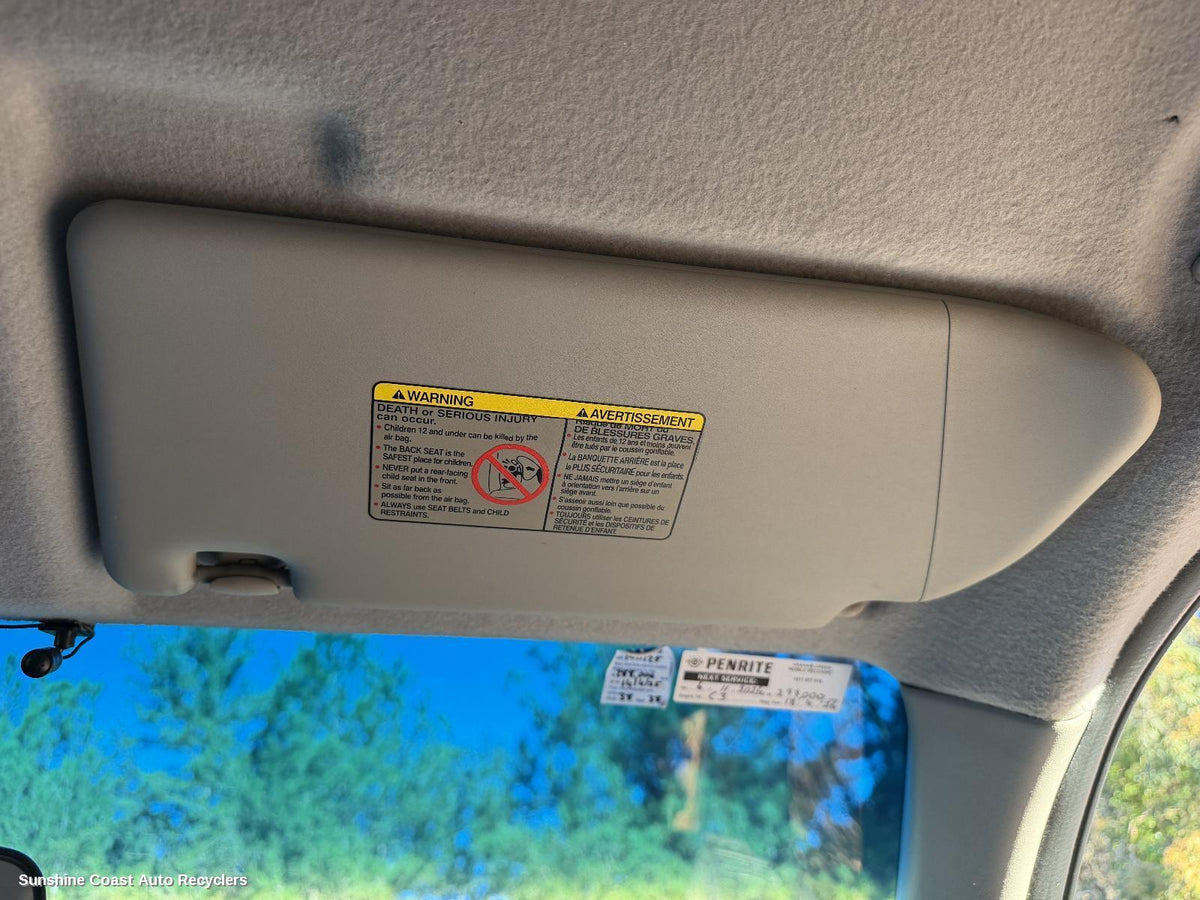 2005-2015 Nissan Navara Sunvisor