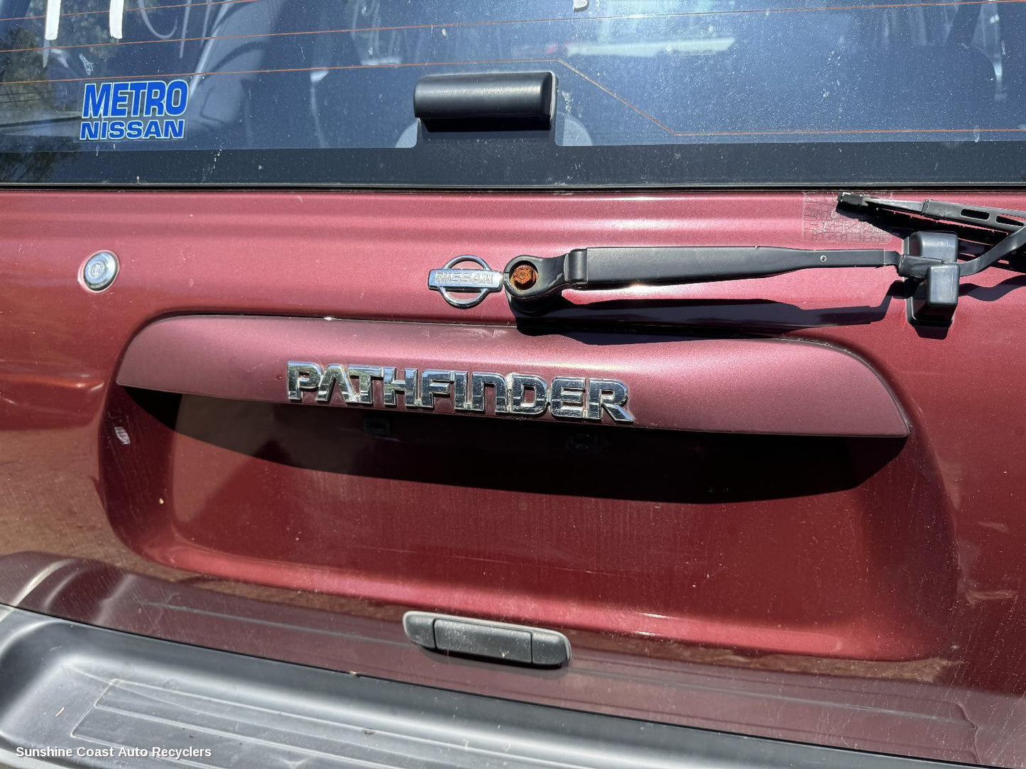 2001 Nissan Pathfinder Rear Garnish