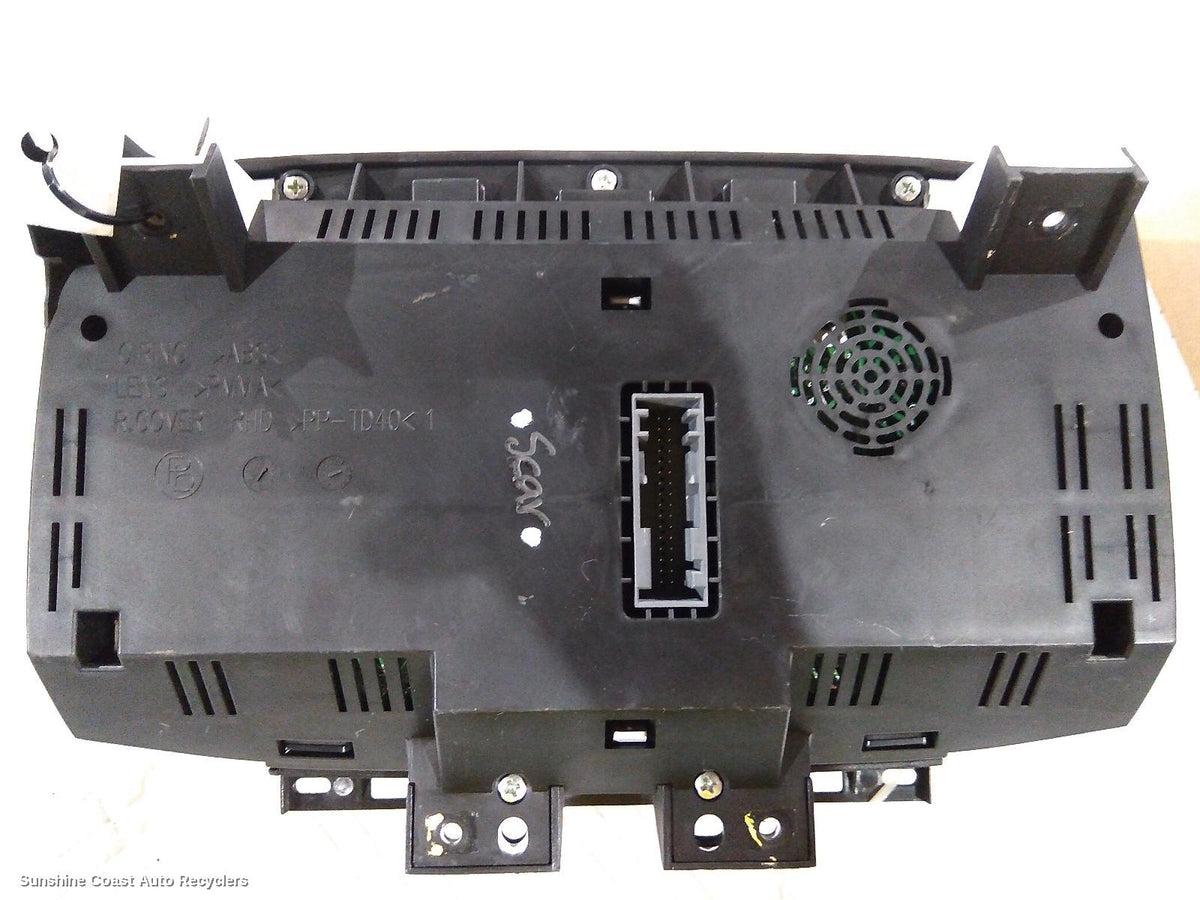 2013-2016 Holden Trax Instrument Cluster