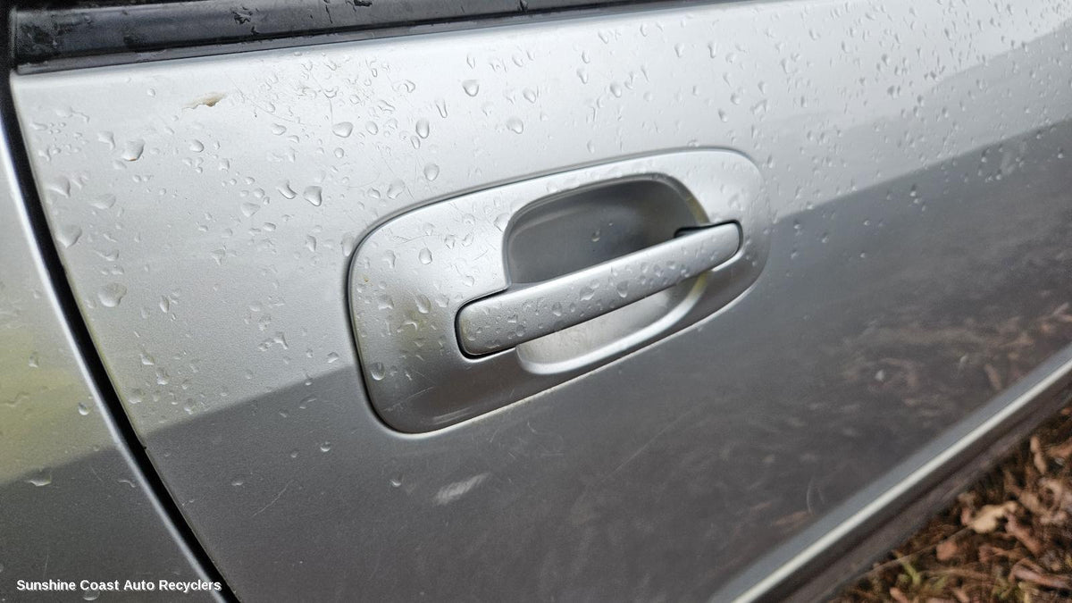 2000-2007 Subaru Impreza Door Handle