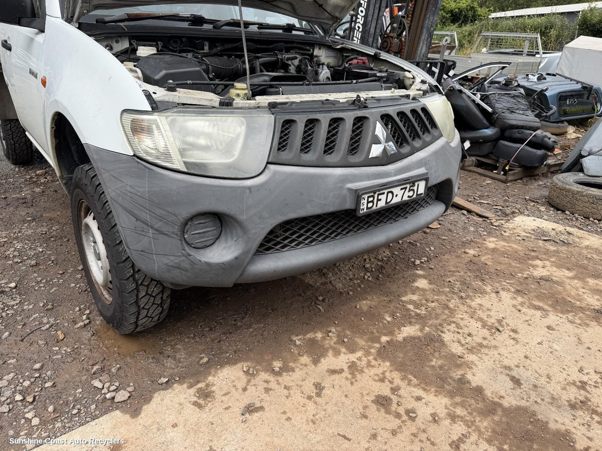 2006-2009 Mitsubishi Triton Front Bumper