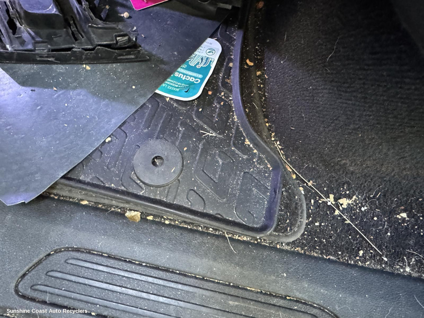 2012 Volkswagen Touareg Floor Mats