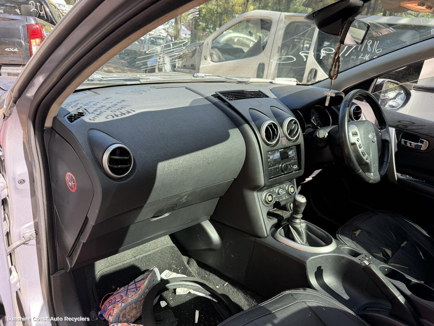 2007-2014 Nissan Dualis Glove Box