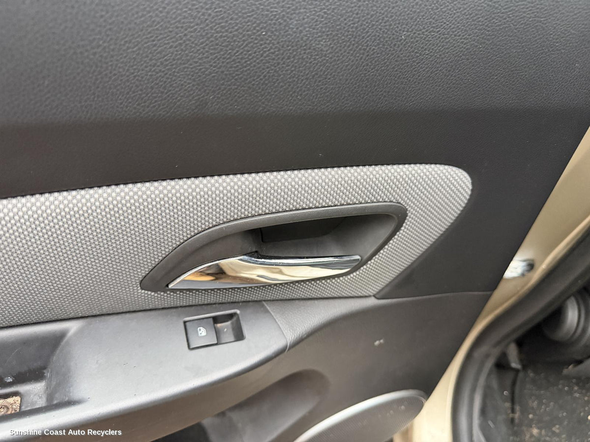2009-2017 Holden Cruze Door Handle