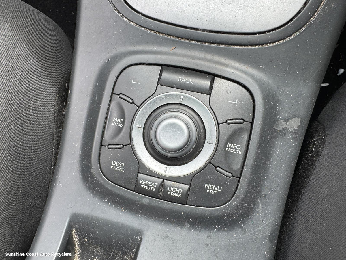 2010-2016 Renault Megane Misc Switch Relay