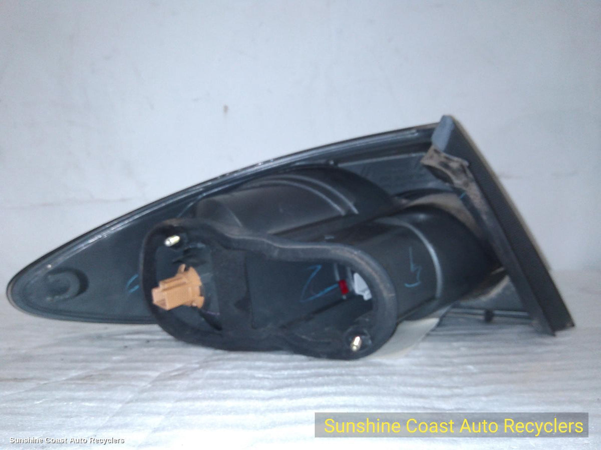 2005-2007 Mazda 6 Right Taillight
