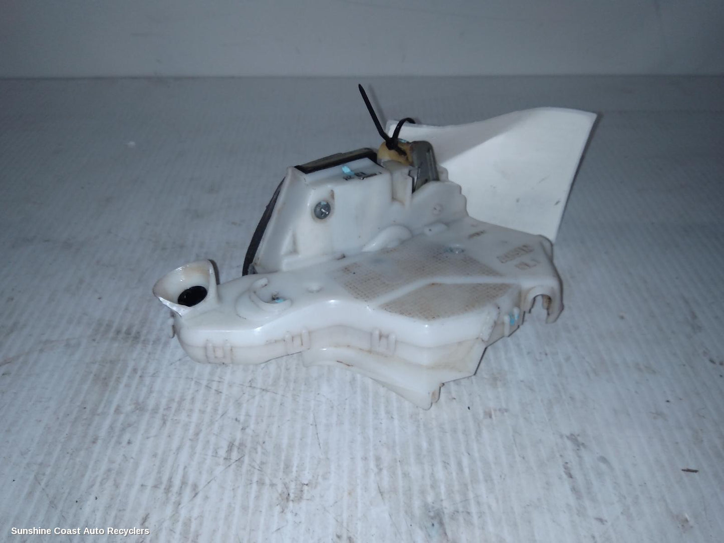 2014 Toyota Hilux Door Boot Gate Lock