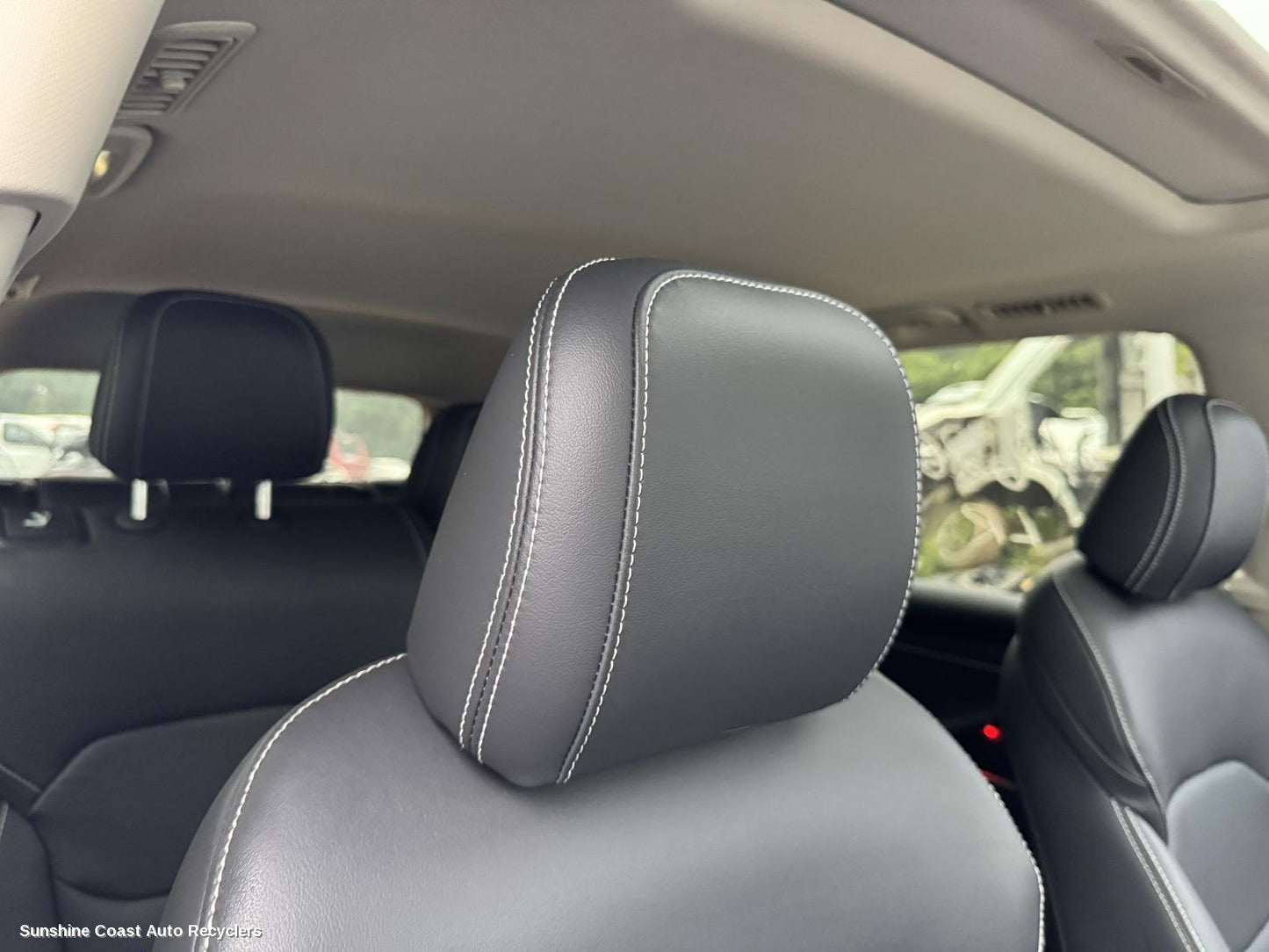 2022 Ldv D90 Headrest