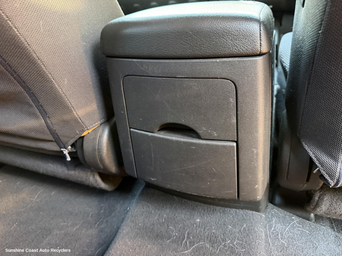 2005-2015 Nissan Navara Console