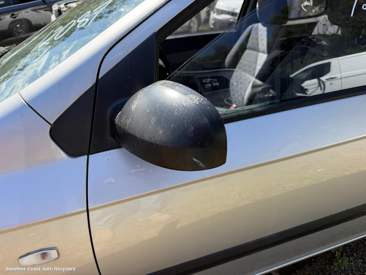 2002-2005 Hyundai Getz Left Door Mirror