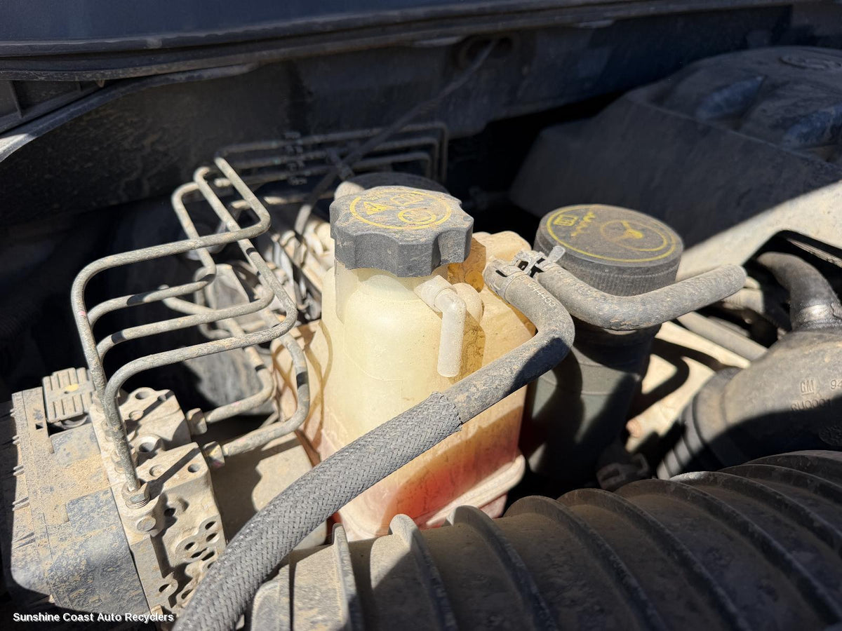 2012-2020 Holden Colorado Overflow Bottle