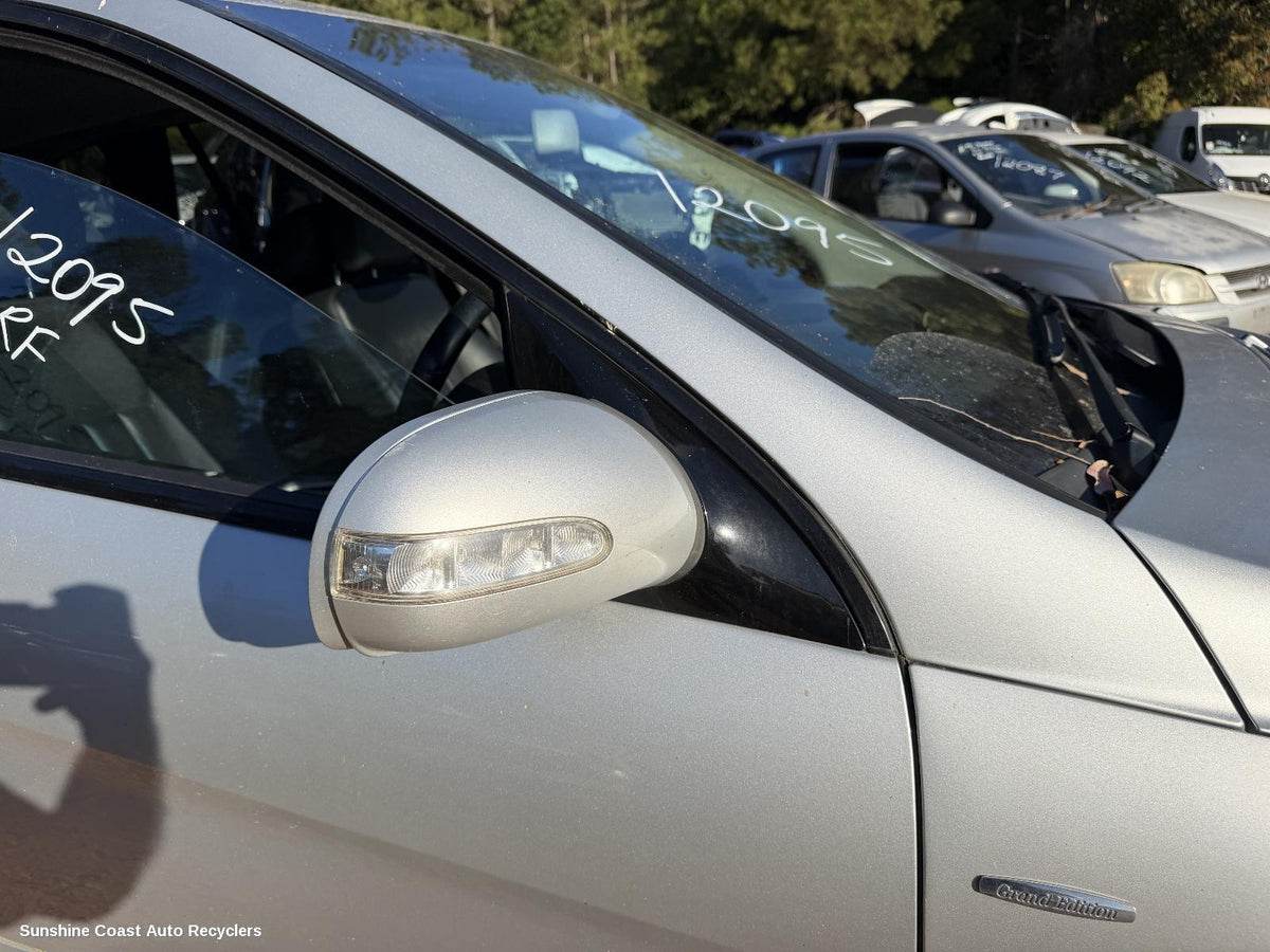 2006-2010 Mercedes R Class Right Door Mirror
